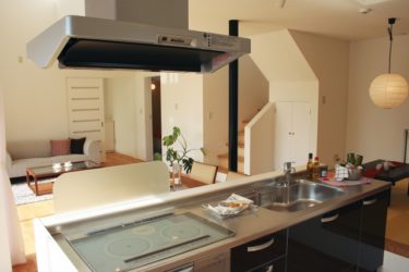 キッチンはガスとＩＨはどっちがお得？メリット･デメリットで比較！