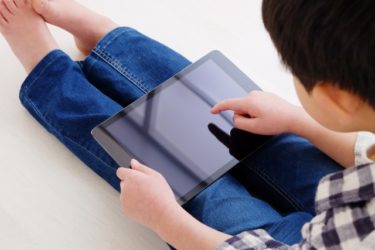 YouTube Kids(キッズ)とは？YouTubeの違いと設定をサクッと解説！